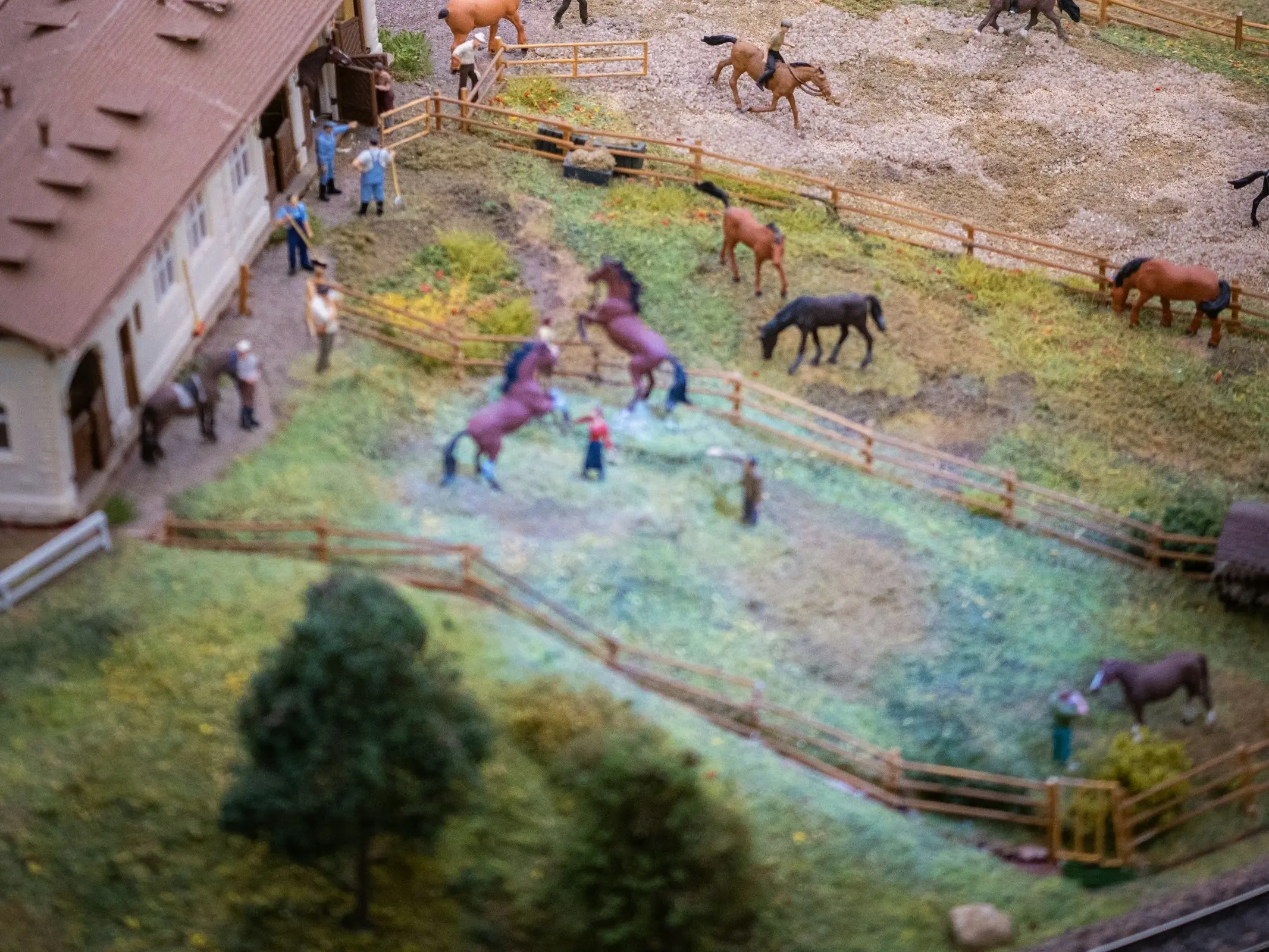 Miniature scale model