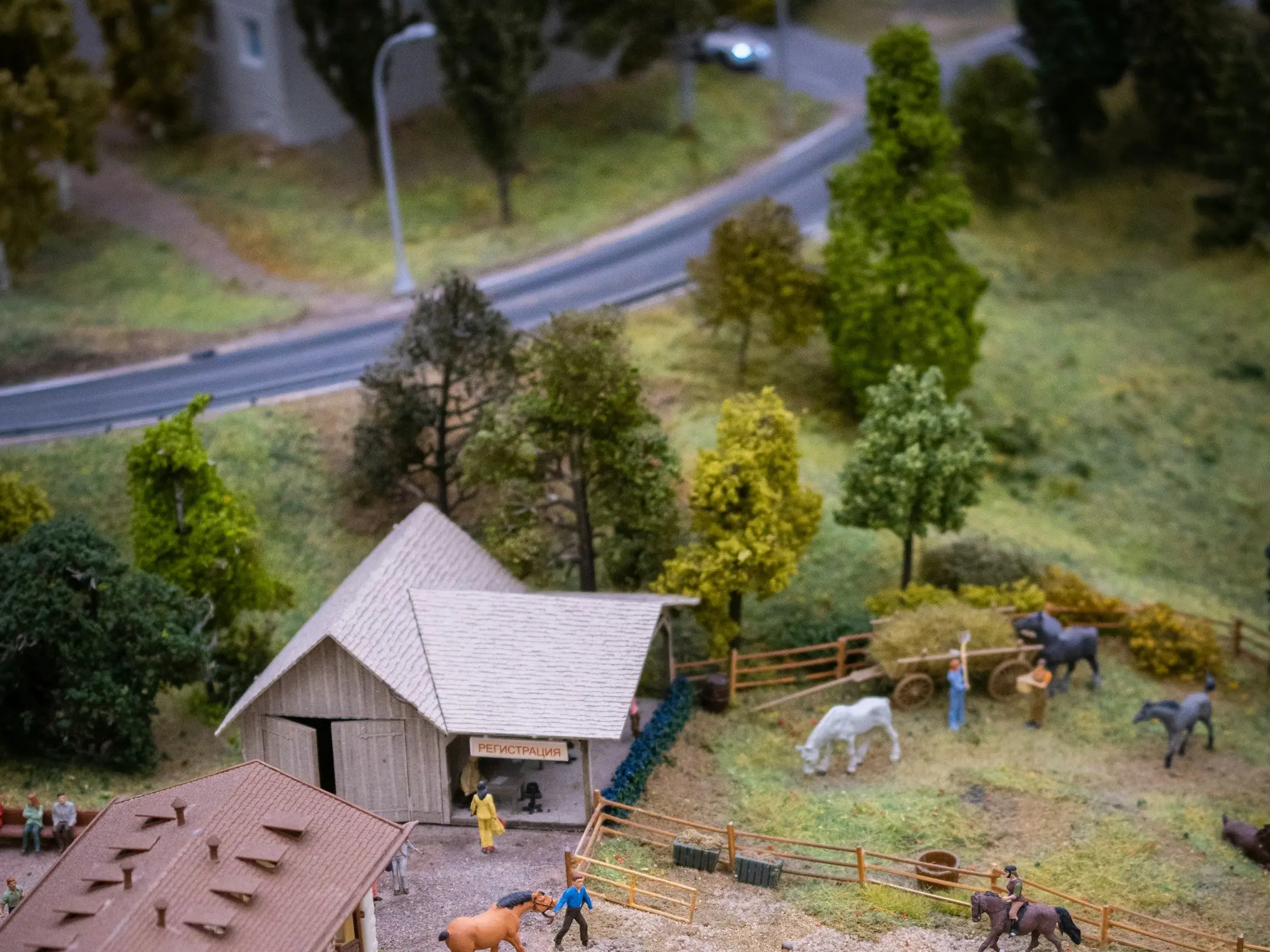 Miniature scale model